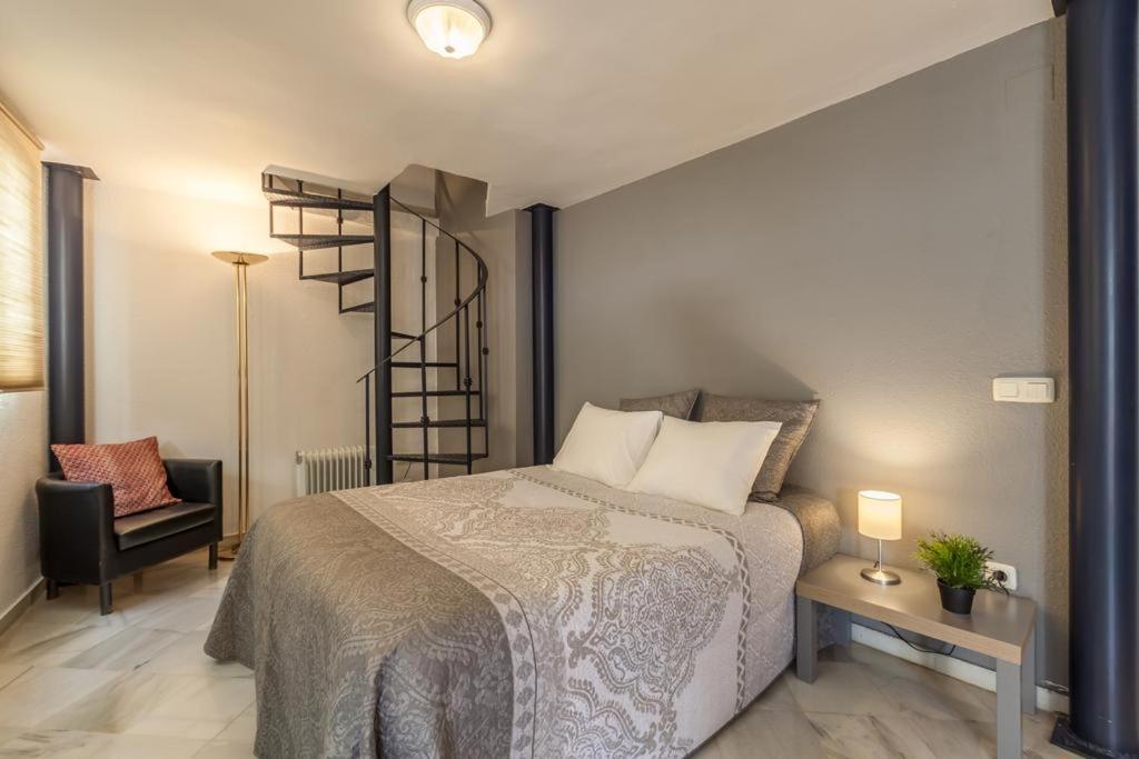 Gavidia Center Premium Suites, Free Parking Seville Luaran gambar